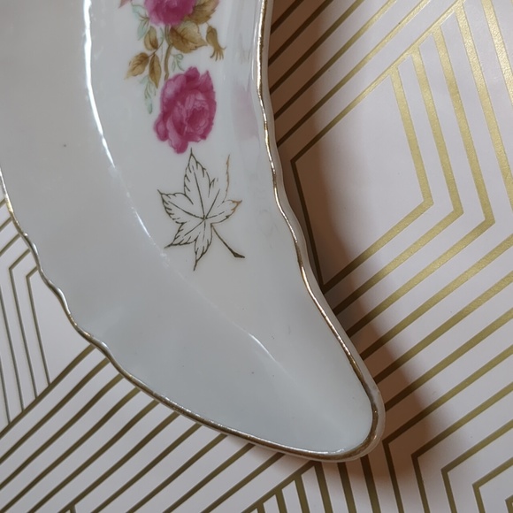 Vintage Apco, Moss Rose with maple leaves Cresent Moon Plates, Fish Bone Plate - Picture 5 of 6